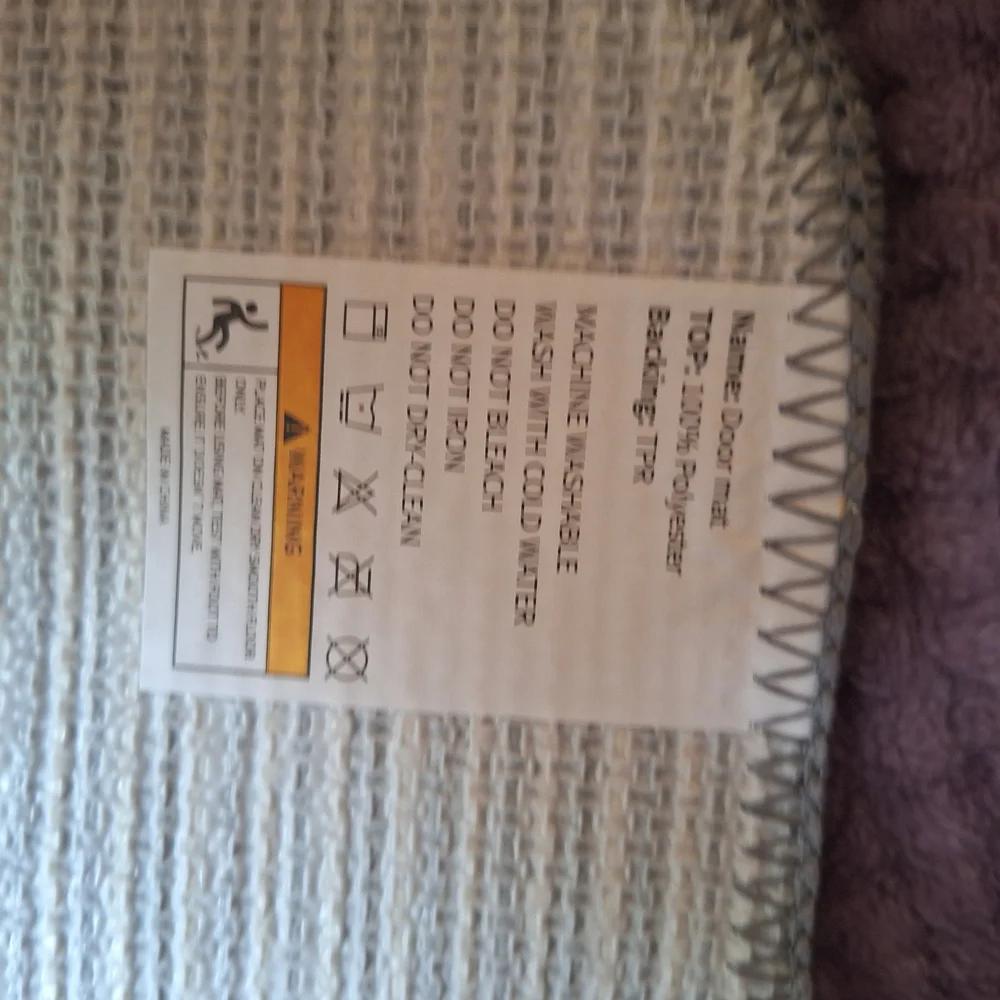 Dexi Gray and White Door Mat 2' X 3'